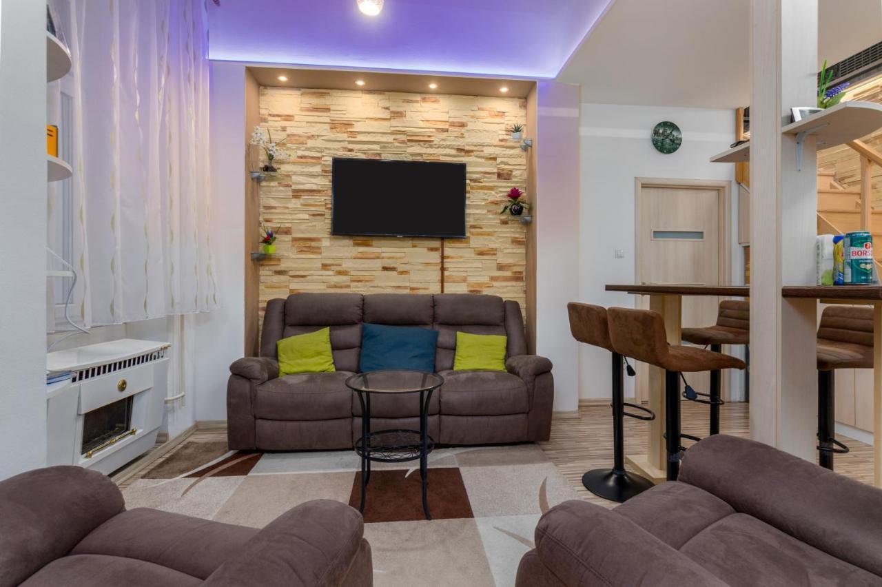 Fireworks Rakoczi - Free Parking - 3 Bedrooms - 2 Bathrooms Budapešť Exteriér fotografie